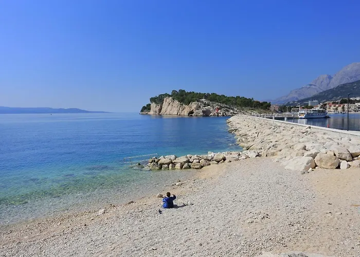 Apartman With Parking Space - 6909 *